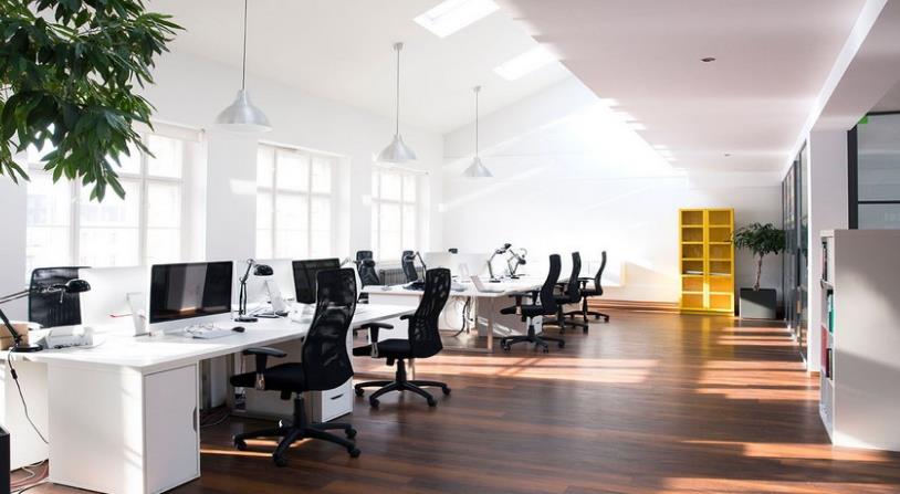 辦公室設計工作室怎么裝修？辦公室設計如何選擇軟裝家具?